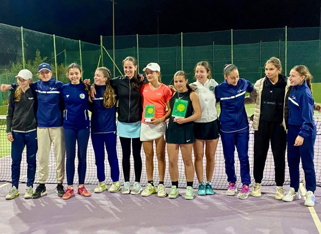 El Club de Tenis El Ejido se impuso en la final al Club Tennis Rincón del Campeonato de Andalucía Infantil en Primera División Femenina