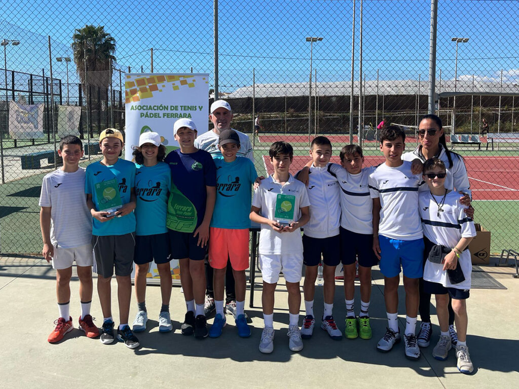 La Sección Deportiva Ferrara se proclamó campeona de Andalucía Infantil masculino en segunda división