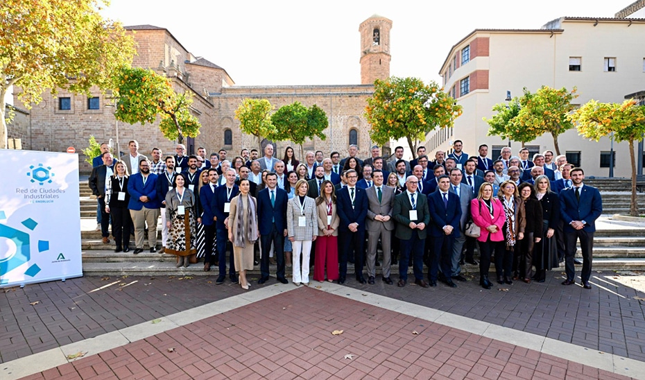 La Junta recibe el Certificado Aenor por su Compromiso con la Red de Ciudades Industriales