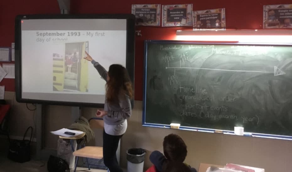 Andalucía Lanza Programa Bilingüe para Superar Desafíos con Auxiliares de Conversación