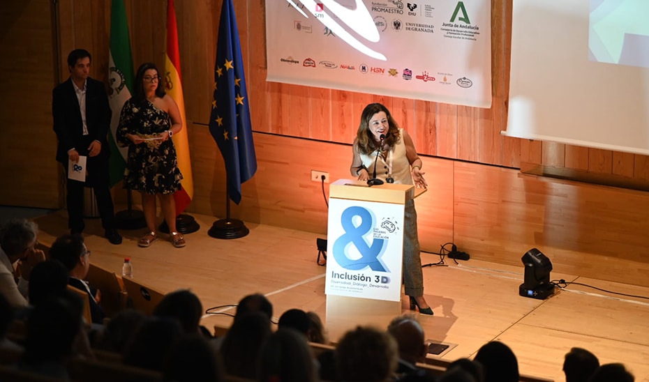 Andalucía refuerza la atención a la diversidad con la incorporación de 2.500 nuevos docentes este curso