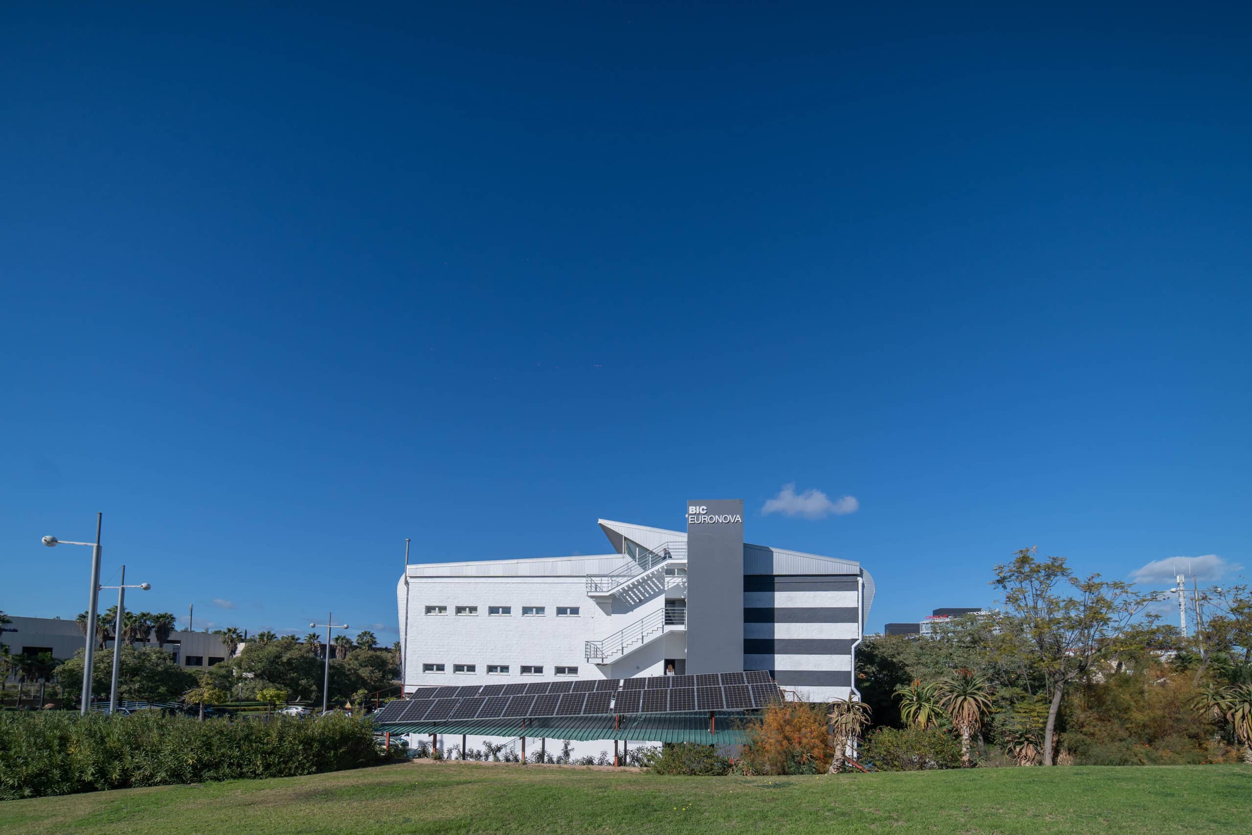 BIC Euronova Lanza Convocatoria para 20 Emprendedores en el Programa de Incubación CIBEREMPRENDE en Colaboración con INCIBE 1 empresas BIC Euronova empleo 2024