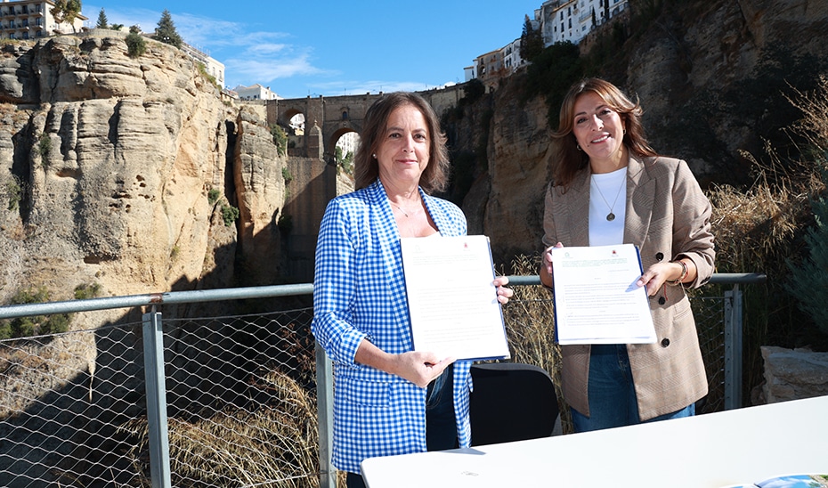 Colaboración entre Junta y Ayuntamiento de Ronda para Gestionar el Camino del Desfiladero y la Garganta del Tajo 1 Colaboración entre Junta y Ayuntamiento de Ronda para Gestionar el Camino del Desfiladero y la Garganta del Tajo