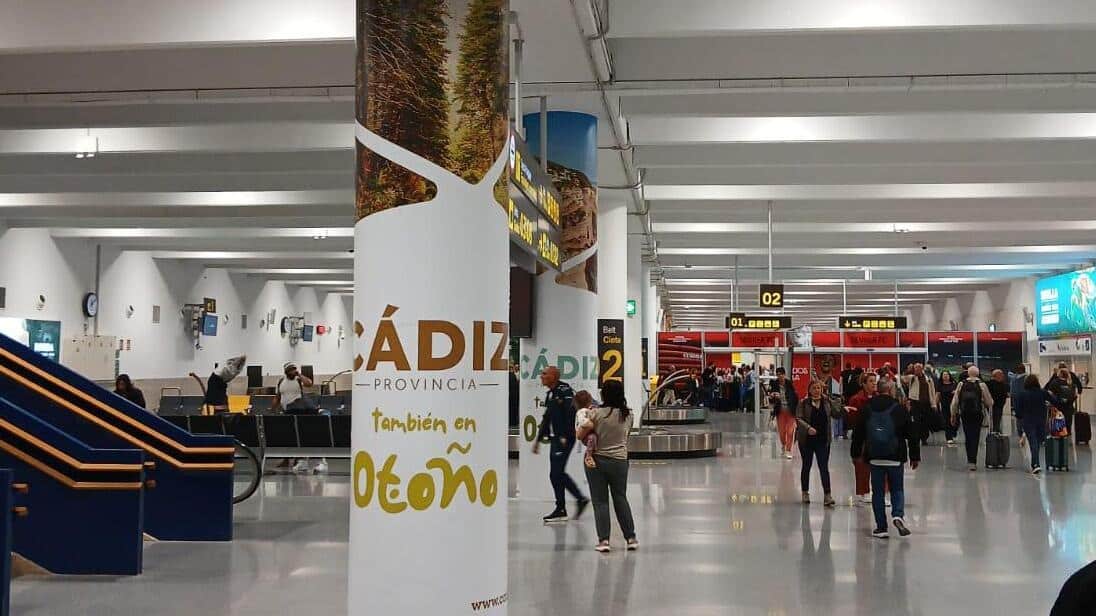 Descubre la Provincia: Campaña de Promoción Turística Otoñal en Estaciones Descubre la Provincia: Campaña de Promoción Turística Otoñal en Estaciones y Aeropuertos de Andalucía y Madrid