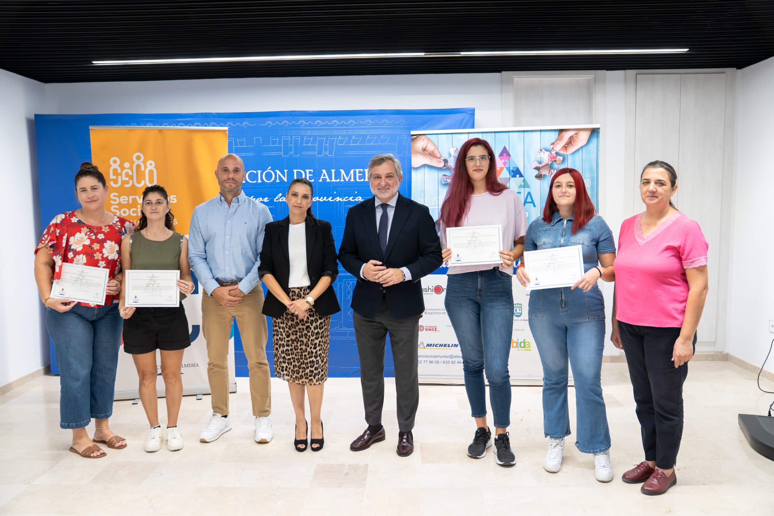 Formación de Nuevos Profesionales en Atención a Personas con Trastorno Formación de Nuevos Profesionales en Atención a Personas con Trastorno del Espectro Autista: Iniciativa de la Diputación y ALTEA