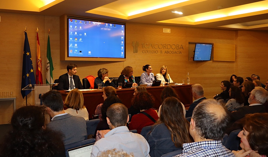 2.800 Abogados Reciben Formación Específica en Violencia de Género y Sexual 1 2.800 Abogados Reciben Formación Específica en Violencia de Género y Sexual