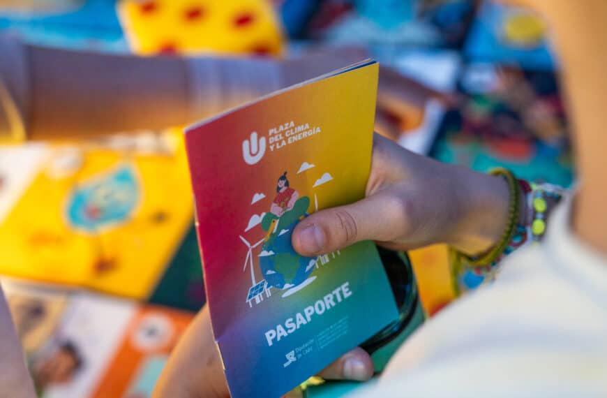 4.500 Personas Sellan su Pasaporte en Defensa del Planeta en las Plazas del Clima y la Energía de la Diputación