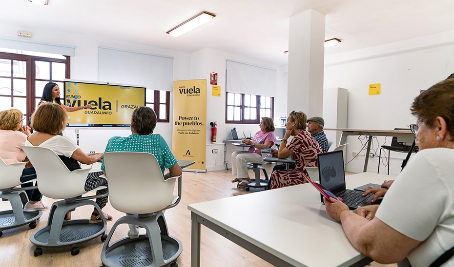 Andalucía Invierte 49,4 Millones en la Transformación de Puntos Vuela a 'Hubs' Digitales 1 Andalucía Invierte 49,4 Millones en la Transformación de Puntos Vuela a 'Hubs' Digitales