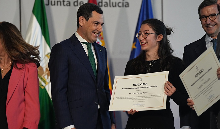 Andalucía incrementará en un 47% la inversión en educación pública para 2026, alcanzando los 9.300 millones de euros. 1 Andalucía incrementará en un 47% la inversión en educación pública para 2026, alcanzando los 9.300 millones de euros.