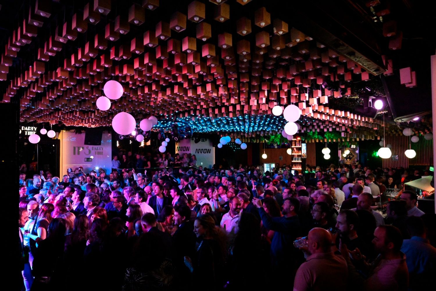 Arrow Celebra su Exito Anual con una Vibrante Reunion del