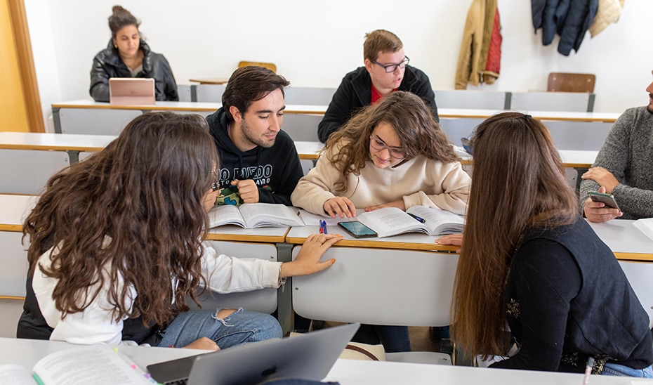 Autorizada la Incorporación de Nuevos Títulos Académicos en la UMA y la US