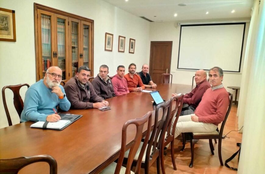 Fotografía de la mesa negociadora