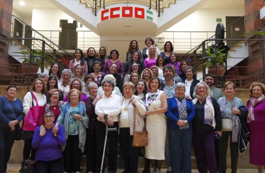 Foto de familia de los XII Reconocimientos Lavanda.