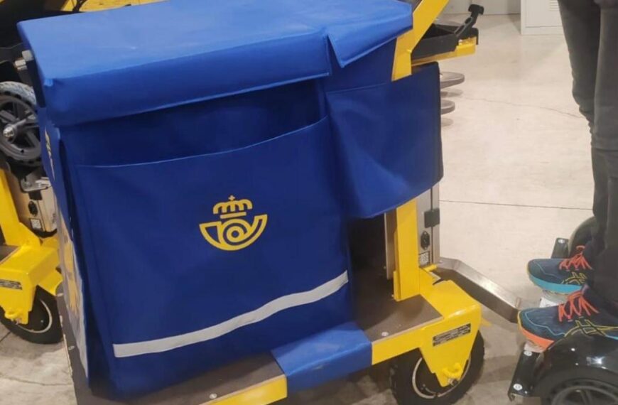 Fotografía de patinete eléctrico de Correos