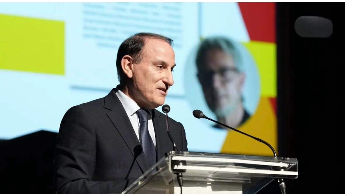 CEA Destaca la Importancia del Diálogo en la Presentación del Libro 'Conversación' de Manuel Bellido