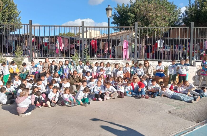 Celebración del Día de los Derechos de la Infancia en el CEIP San Ginés de Purchena por parte de la Diputación