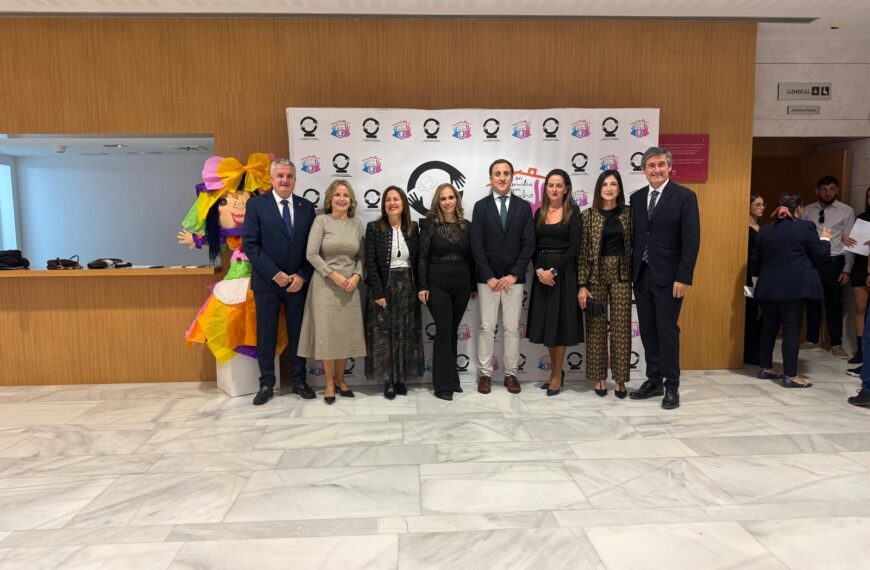 Diputación Galardonada como Institución Colaboradora en los Premios en Familia 2025