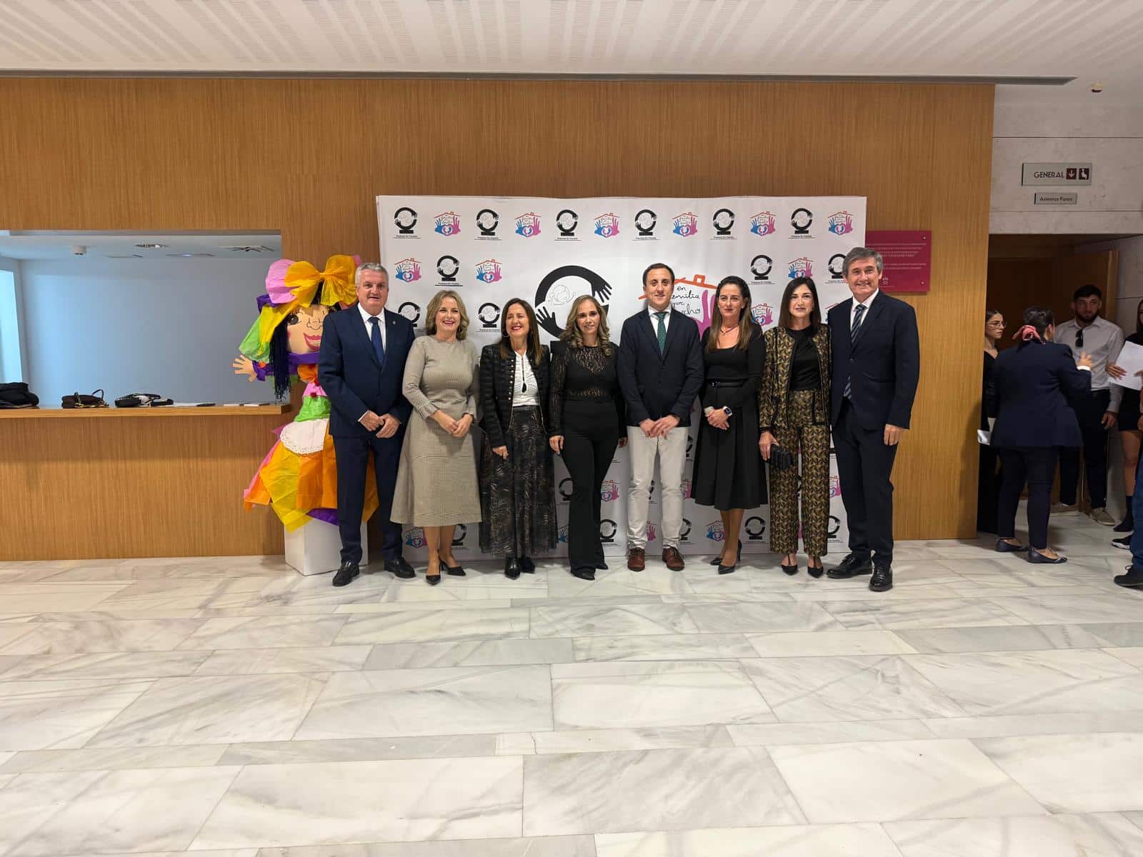 Diputación Galardonada como Institución Colaboradora en los Premios en Familia 2025 1 Diputación Galardonada como Institución Colaboradora en los Premios en Familia 2025