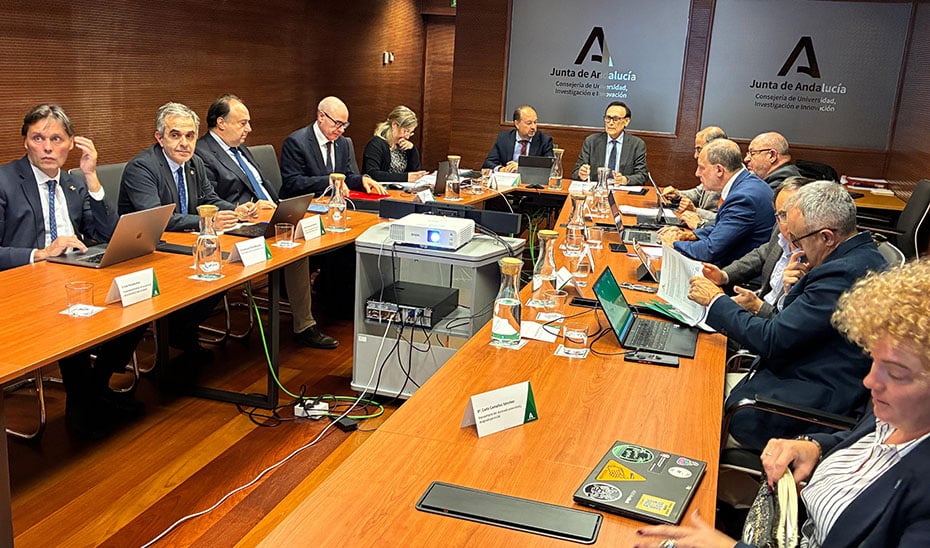 El CAU Aprueba el Primer Reparto de 1.708 Millones de Euros del Modelo de Financiación 2025 para las 10 Universidades Públicas Andaluzas 1 El CAU Aprueba el Primer Reparto de 1.708 Millones de Euros del Modelo de Financiación 2025 para las 10 Universidades Públicas Andaluzas