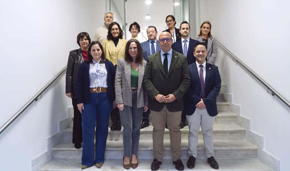 El Gobierno Andaluz Renovará el Asfalto de la Carretera que Conecta Lucena, Rute e Iznájar 1 El Gobierno Andaluz Renovará el Asfalto de la Carretera que Conecta Lucena, Rute e Iznájar