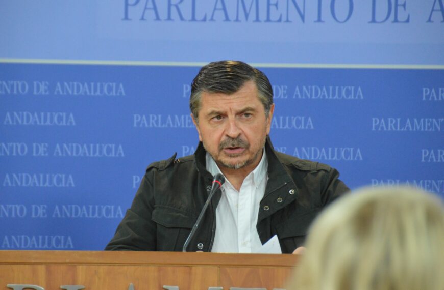 El portavoz del Grupo Popular en el Parlamento de Andalucía, Toni Martín