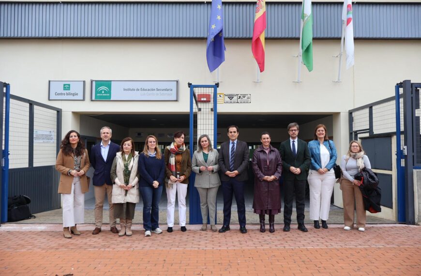 El programa 'Eres Capaz' de formación en nuevas tecnologías llega a Baena, Posadas y Villanueva de Córdoba gracias a la Diputación y la Junta