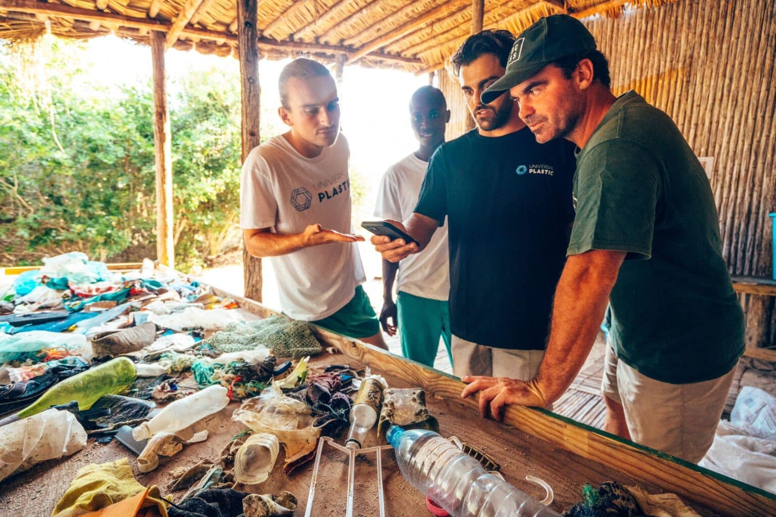 España Inaugura el Primer Espacio de Datos Oceánicos sobre Plástico: Explorando el 'Oro Azul' 1 España lanza el primer espacio de datos oceánicos sobre plástico: el nuevo 'oro azul'