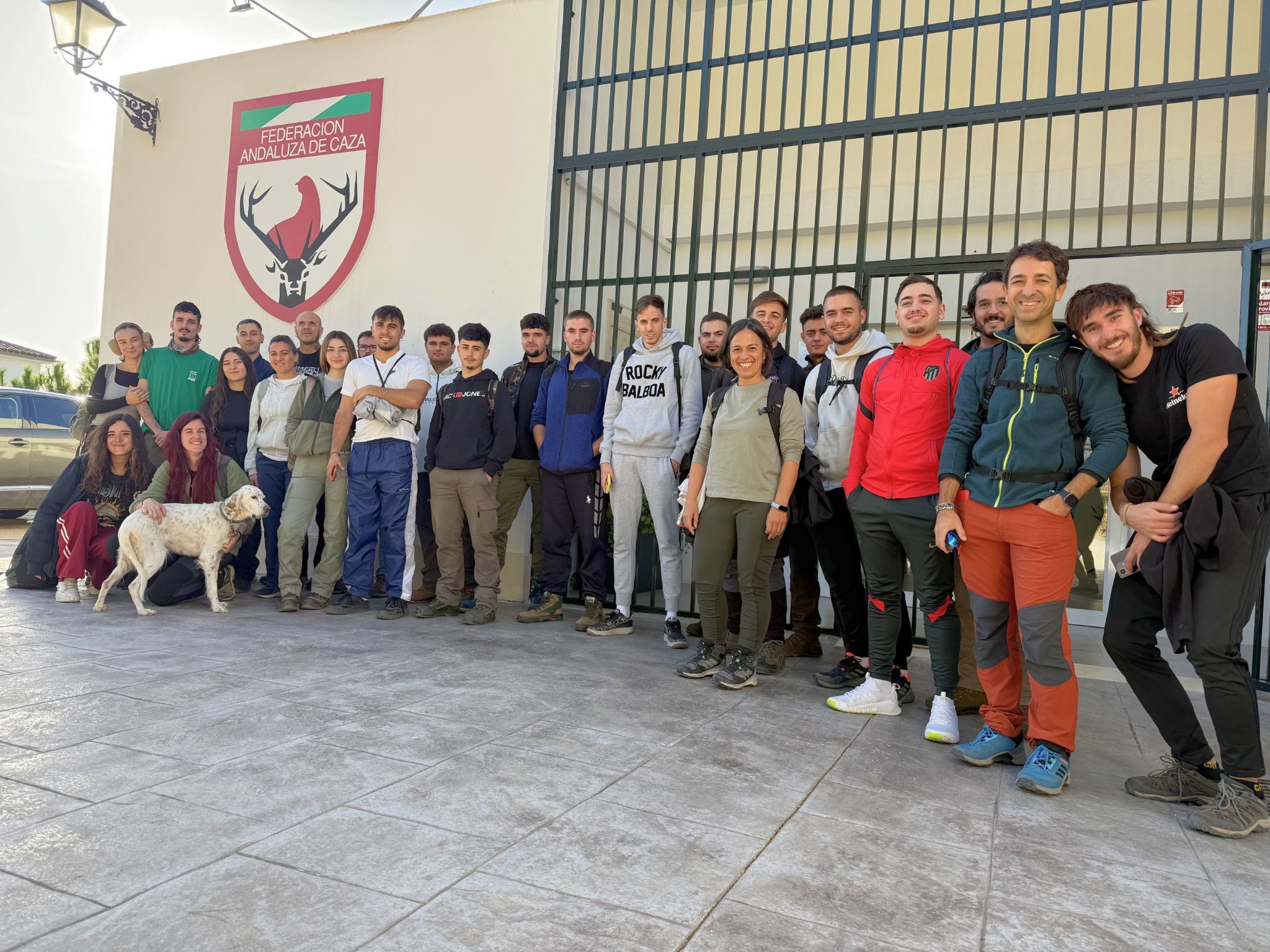 Fortalecen Vínculos: Escuela de Caza 'Pedro Acedo' y Ciclo de Gestión Forestal del IES Emilio Muñoz 1 Fortalecen Vínculos: Escuela de Caza 'Pedro Acedo' y Ciclo de Gestión Forestal del IES Emilio Muñoz
