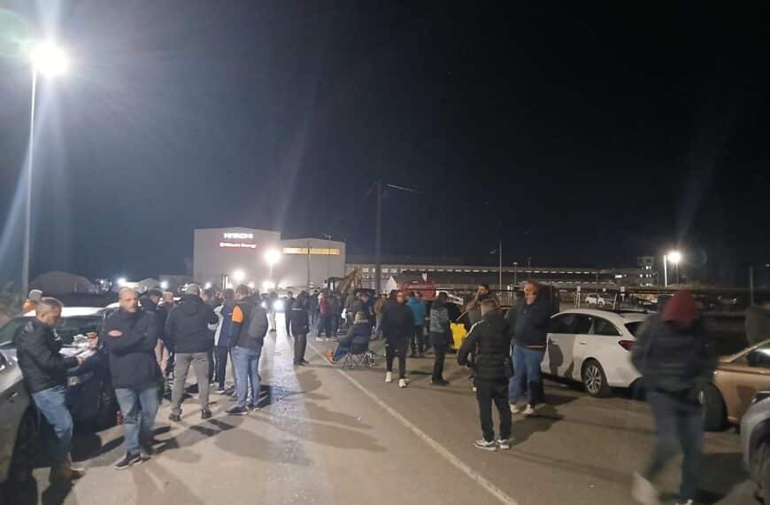 Hitachi ha sancionado a 76 trabajadores tensando aún más la situación.