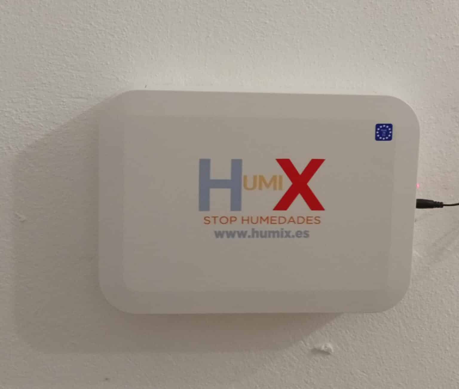Humix: Innovación sin Obras en el Combate contra la Humedad por Capilaridad 1 La tecnología de Humix revoluciona el tratamiento de la humedad por capilaridad sin necesidad de obras