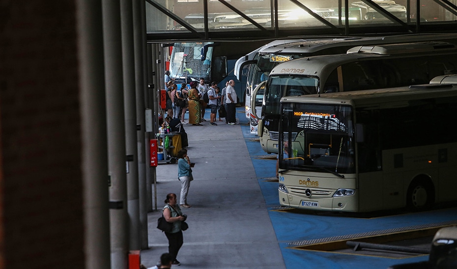 Impulso al Transporte Público: Planes Metropolitanos Asignan 4.000 Millones de Euros 1 Impulso al Transporte Público: Planes Metropolitanos Asignan 4.000 Millones de Euros