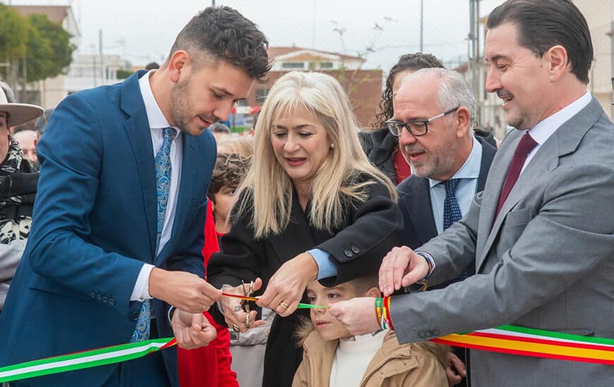 Inauguración del Complejo Deportivo de La Carolina: Nuevas Pistas de Atletismo y Campo de Fútbol en Andalucía