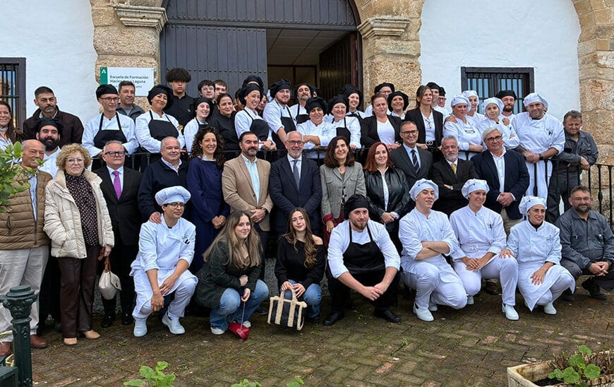 La Escuela de La Laguna Reabre el Restaurante 'La Capilla' para 900 Comensales