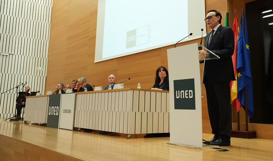 La Junta Invierte 7,4 Millones en Centros de la UNED en Andalucía para Potenciar la Educación Online 1 La Junta Invierte 7,4 Millones en Centros de la UNED en Andalucía para Potenciar la Educación Online