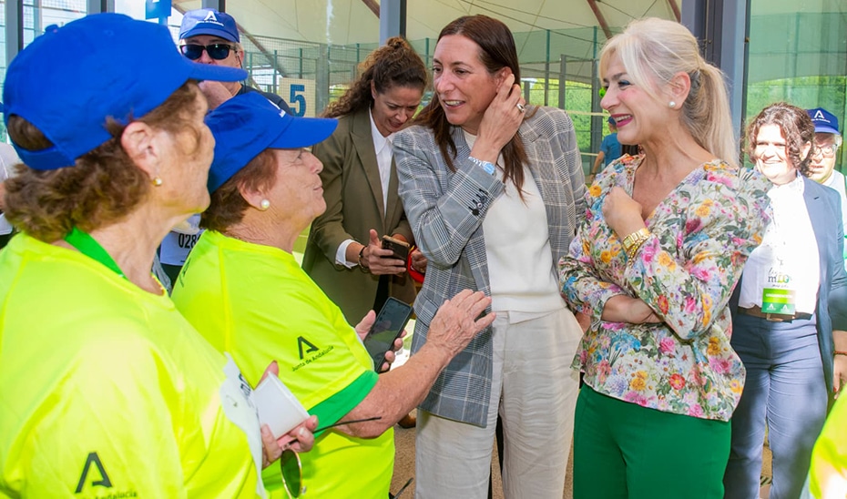 La Junta lanza la 'Liga m100' para promover el deporte La Junta lanza la 'Liga m100' para promover el deporte en mayores de 60 años