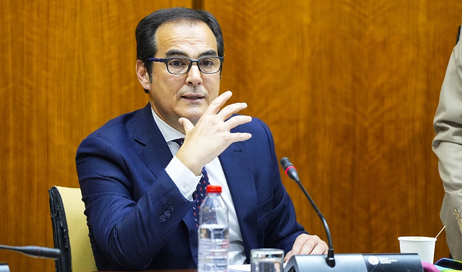 La Junta resalta el "cambio radical" de la Administración con la Ley "vanguardista" de 2023