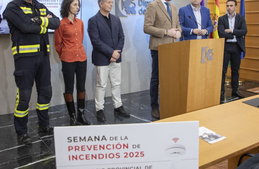 <p><strong>"La XX Semana de la Prevención de Incendios llega a Lucena: Concienciación sobre los Riesgos de Incendio en el Hogar"</strong></p>