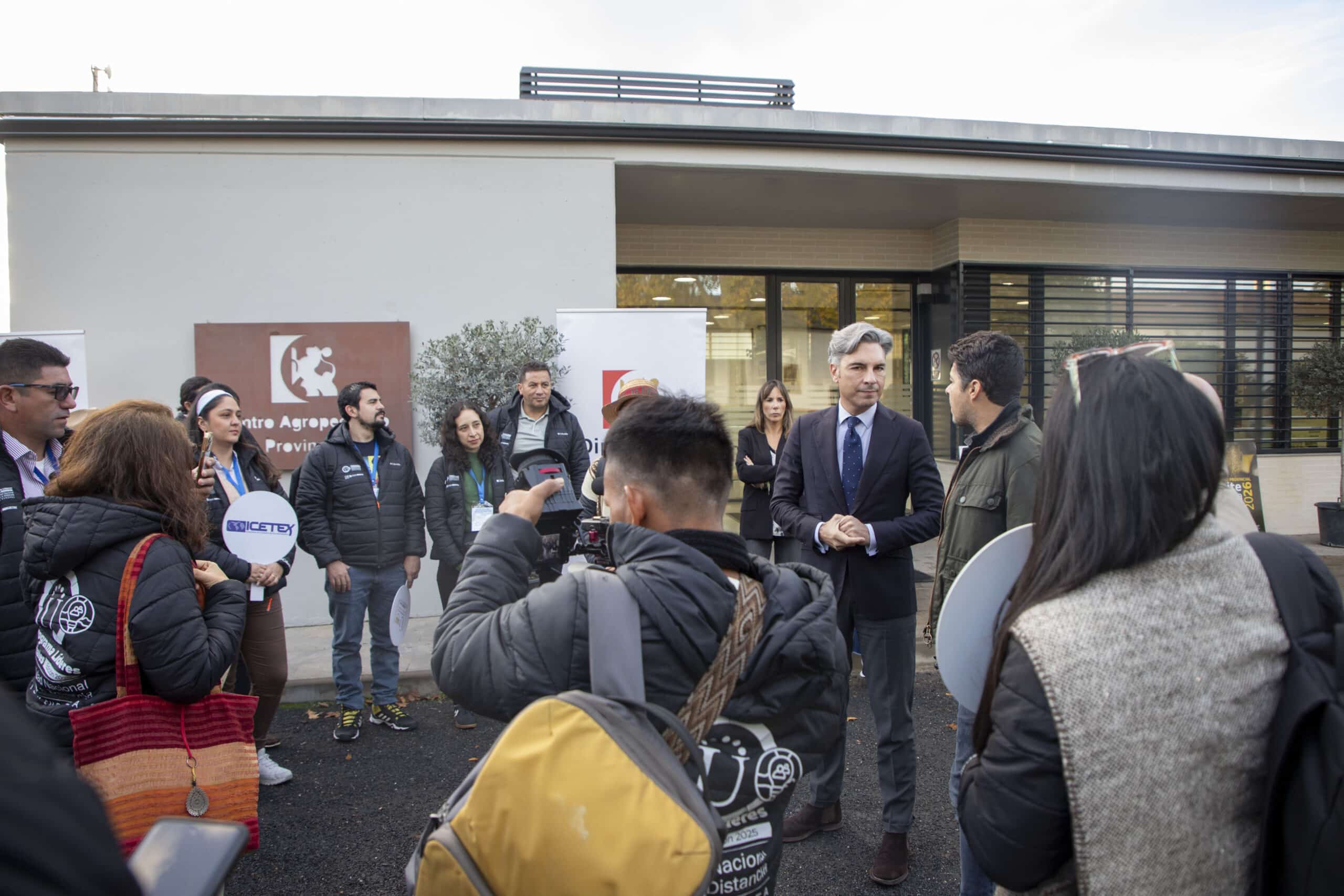 Los Participantes del Programa de Líderes Emprendedores Rurales Inician su Agenda de Visitas en el Centro Agropecuario de la Diputación