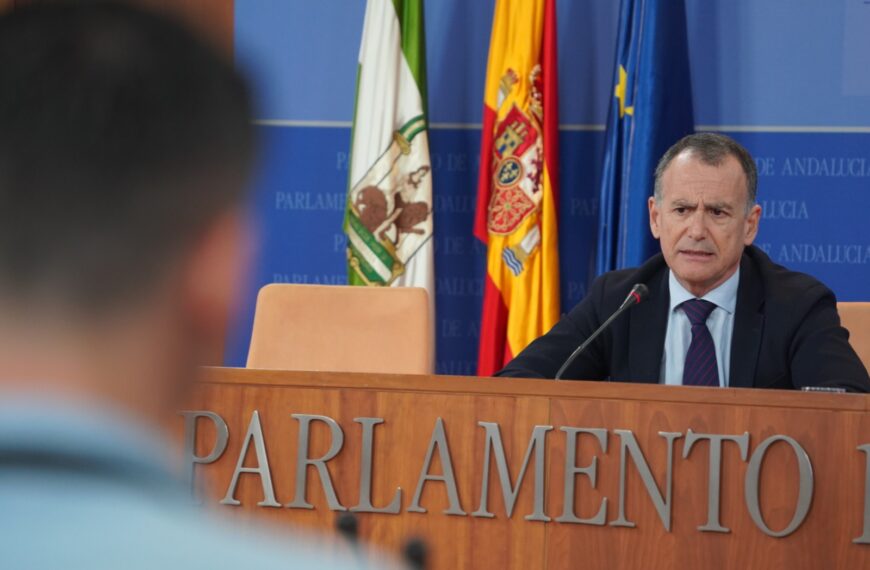 Pablo Venzal, en el Parlamento de Andalucía