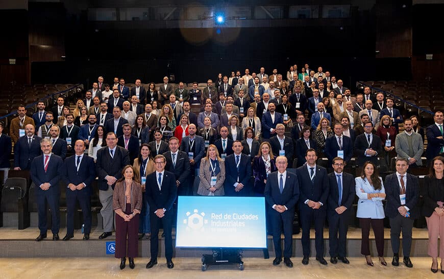 Málaga se Une a la Red de 124 Ciudades Comprometidas con el Desarrollo Industrial