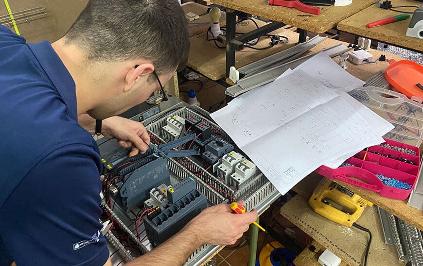 Más de 1,3 millones para equipamiento y conectividad en nuevos ciclos de Formación Profesional este curso