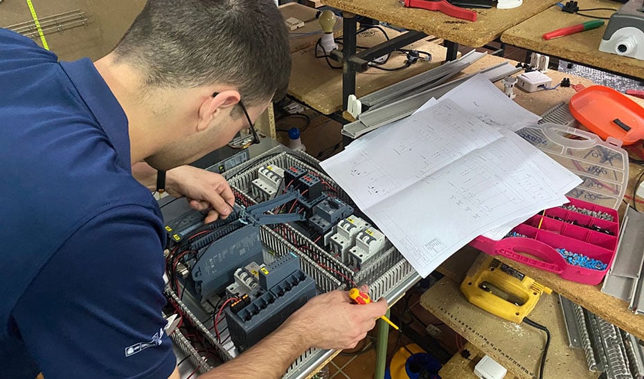 Más de 1,3 millones para equipamiento y conectividad en nuevos ciclos de Formación Profesional este curso 1 Más de 1,3 millones para equipamiento y conectividad en nuevos ciclos de Formación Profesional este curso