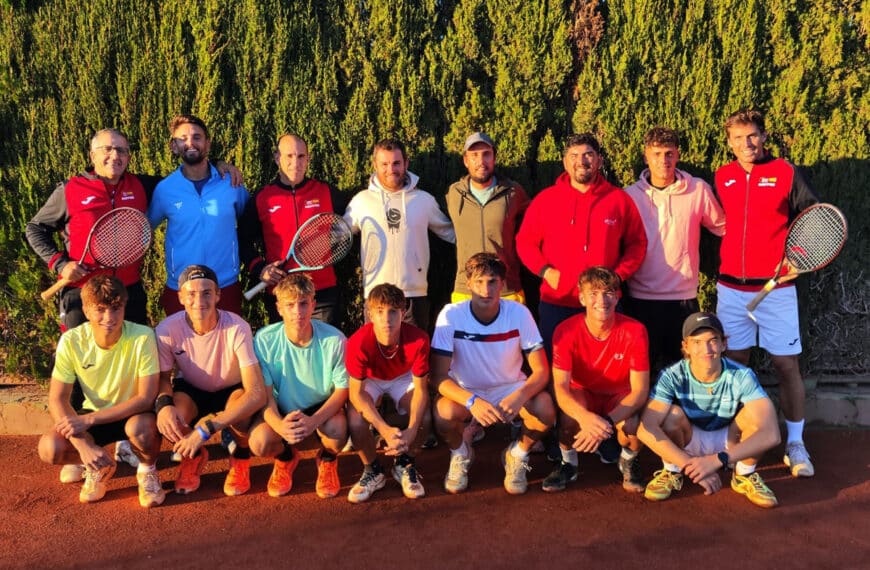 Concentración RFET Sub 15 en el CTT Blas Infante, de la Federación Andaluza de Tenis, en Sevilla