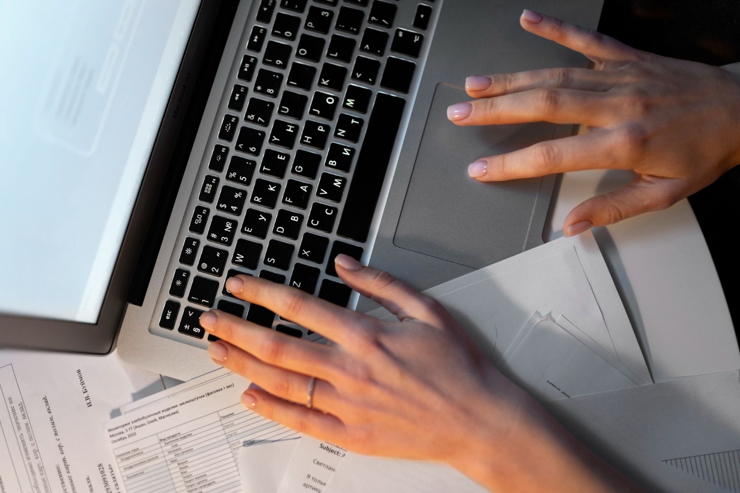 Redkom Optimiza su Plataforma de Facturación Electrónica para Autónomos y PYMES en Respuesta a la Digitalización Obligatoria 1 Belén Garmendiaz