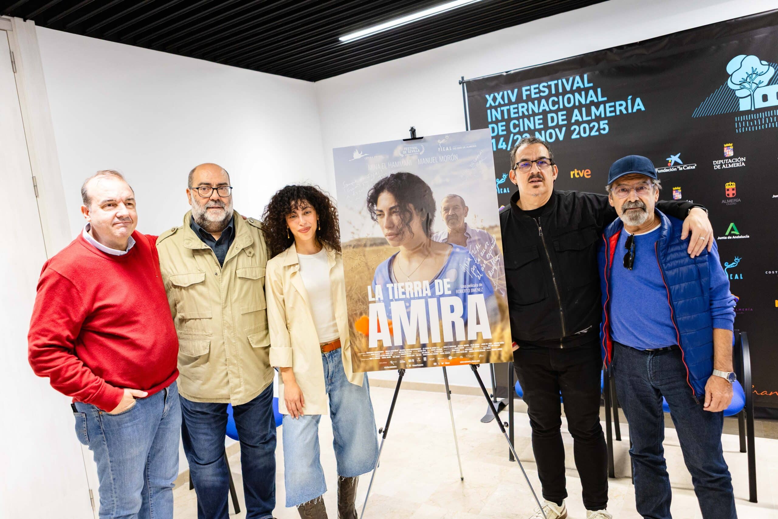 Título: "La tierra de Amira: Un homenaje a la convivencia cultural en un entorno rural"