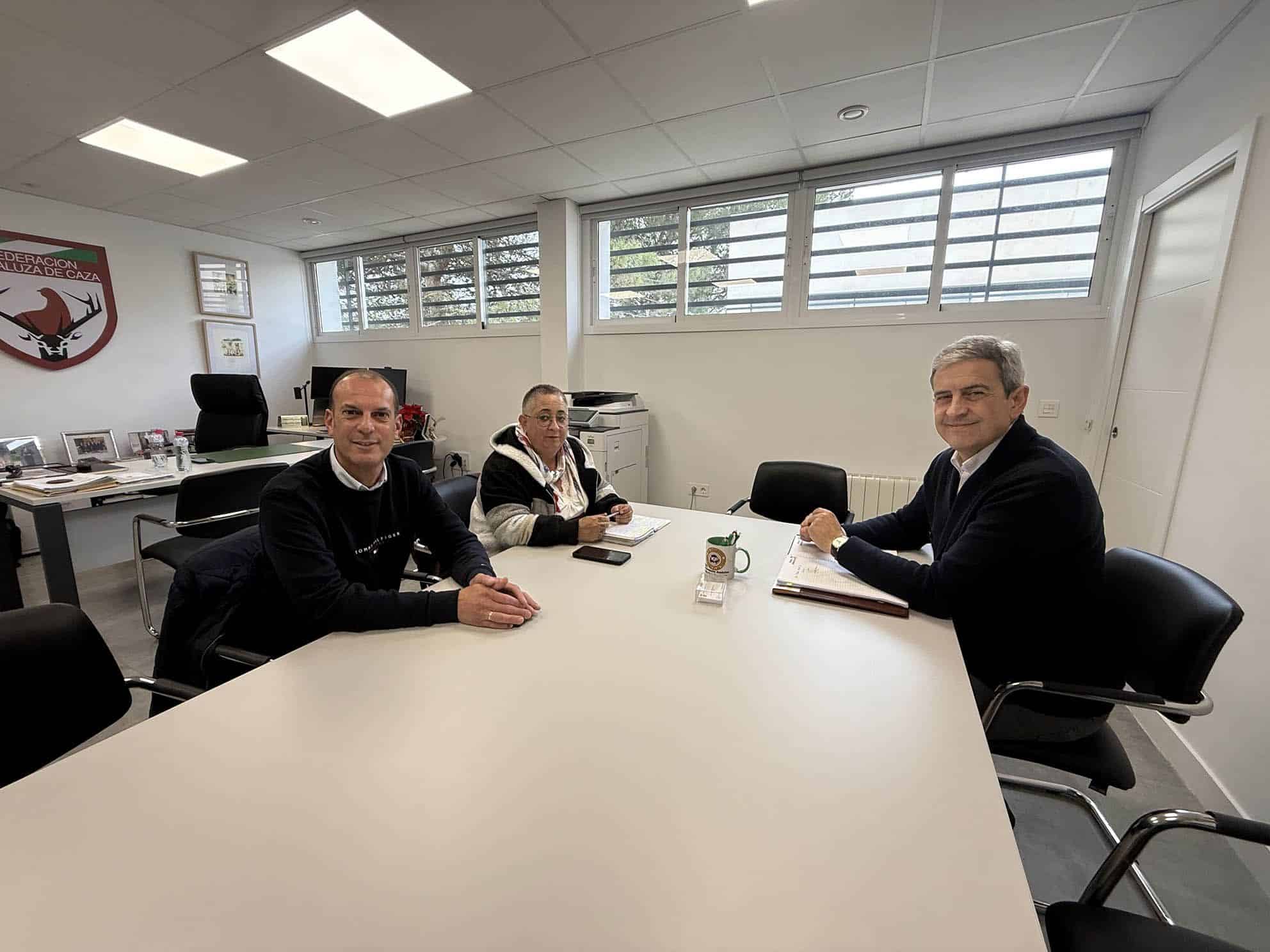 Almargen albergará el preestreno del documental 'Uno de los nuestros', dedicado a la Sociedad de Caza Crestagallo por Mutuasport y la Federación Andaluza de Caza 1 Almargen albergará el preestreno del documental 'Uno de los nuestros', dedicado a la Sociedad de Caza Crestagallo por Mutuasport y la Federación Andaluza de Caza