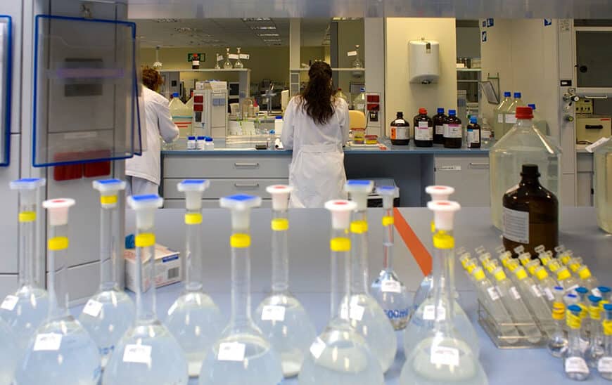 Andalucía Destina Nueve Millones en Ayudas para la Contratación de 65 Investigadores Doctores