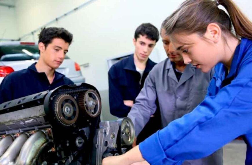 empleo Andalucía noviembre 2025