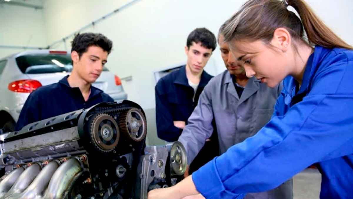 empleo Andalucía noviembre 2025