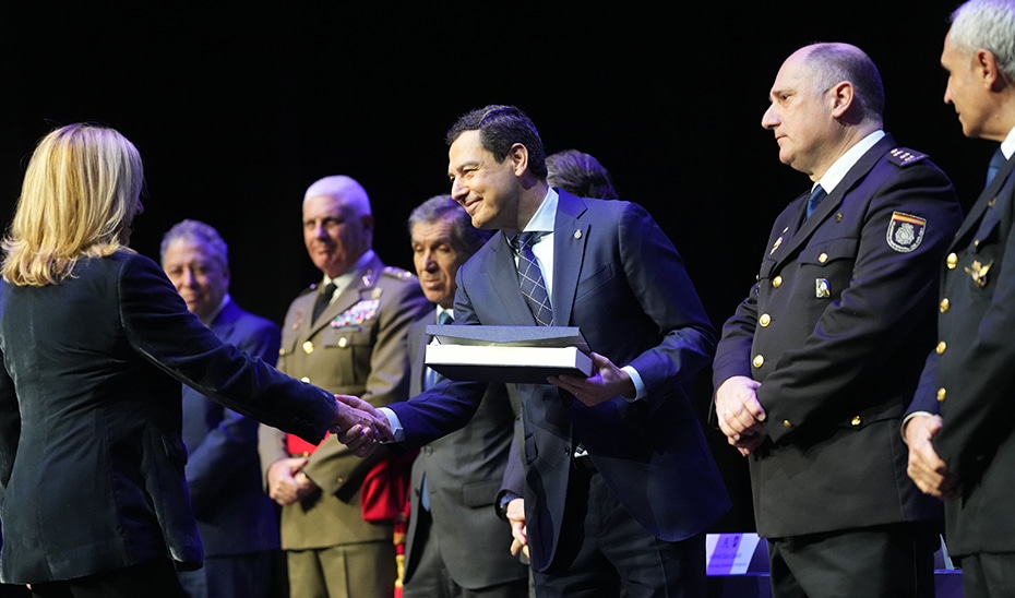 Andalucía Refuerza su Policía Adscrita con 181 Nuevos Agentes tras Seis Años de Espera